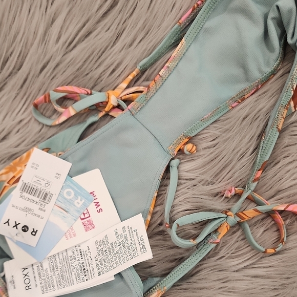 Roxy Pink and Blue Bikini with Tropical Floral Design - Picture 8 of 8